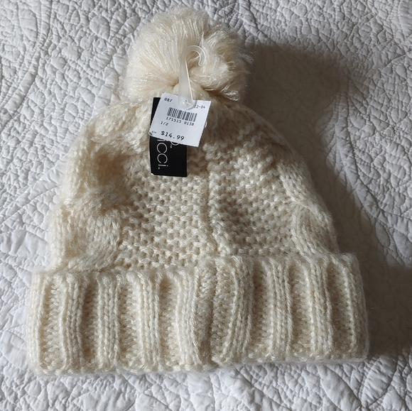 Crocheted Look Cream Hat - Picture 3 of 3